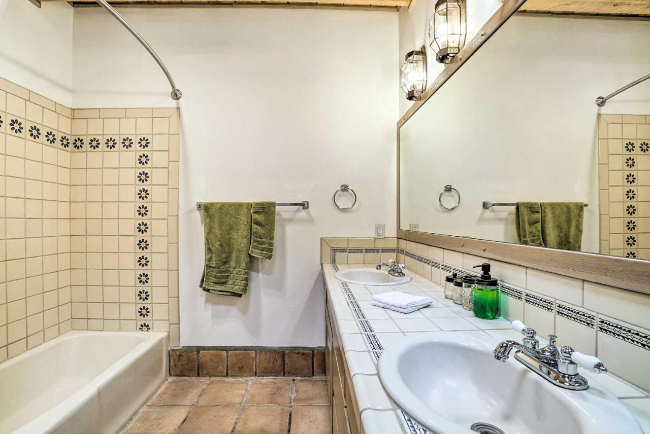 Las Cruces Home La Casa Blanca With Courtyard المظهر الخارجي الصورة